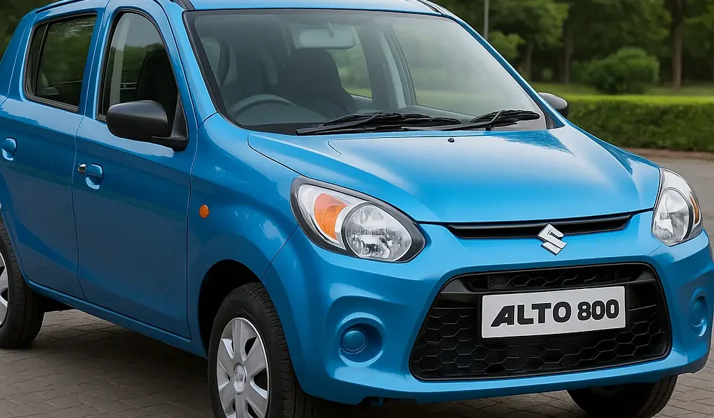 Maruti Alto 800 2025 model in blue with updated design, price ₹3.9–5.2 lakh and mileage 22–24 km/l petrol, 31 km/kg CNG