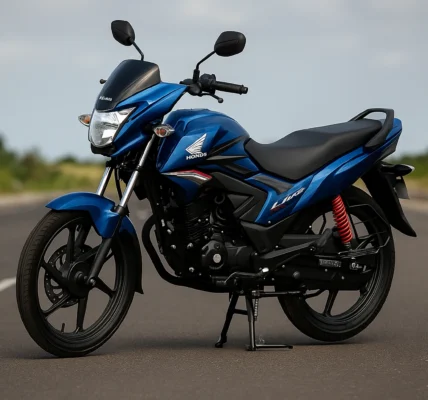 Honda Livo 2025 commuter bike in metallic blue with black and silver details parked on an open road in India