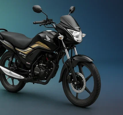 Honda Shine 2025 commuter bike in black with golden graphics, fuel-efficient 125cc motorcycle designed for Indian riders