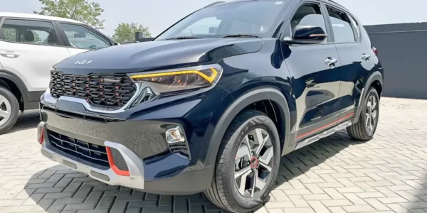 Kia Sonet New stylish front design with LED headlights