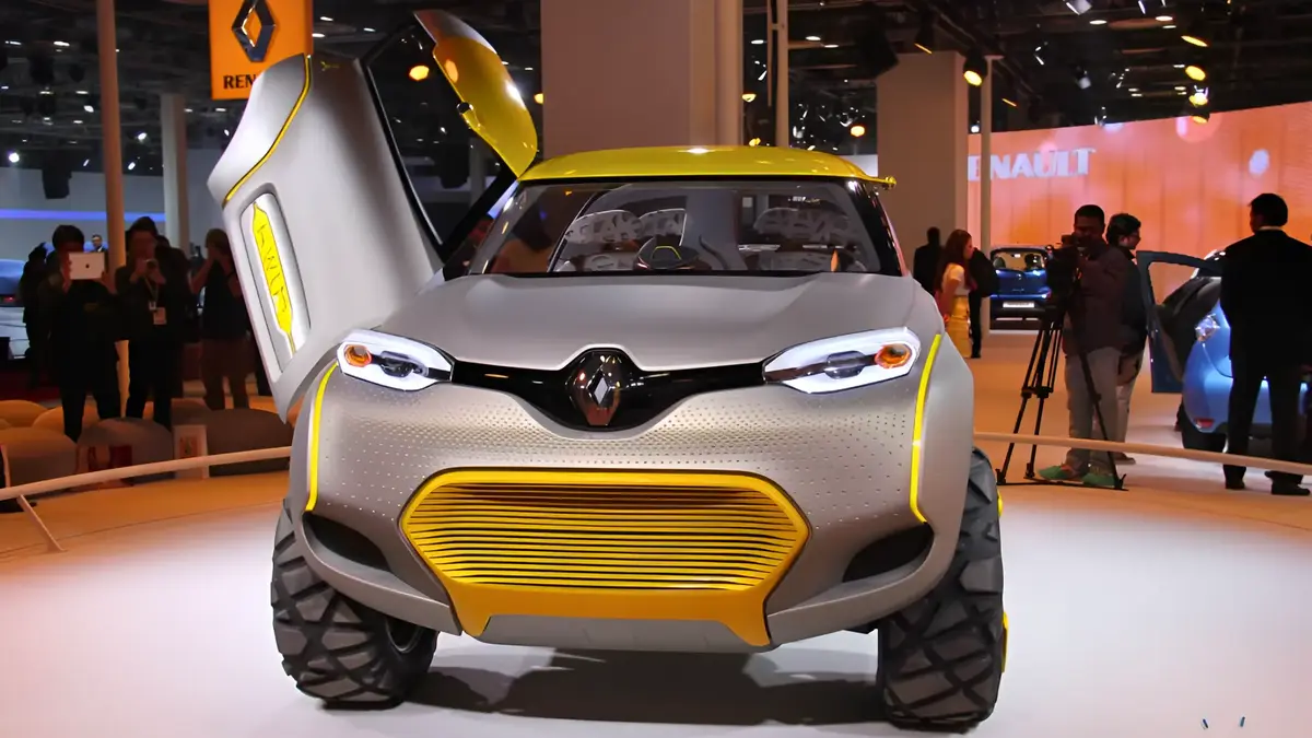 Renault Strikes new 1.0L car with 29km/l mileage and premium features challenging Suzuki in India.